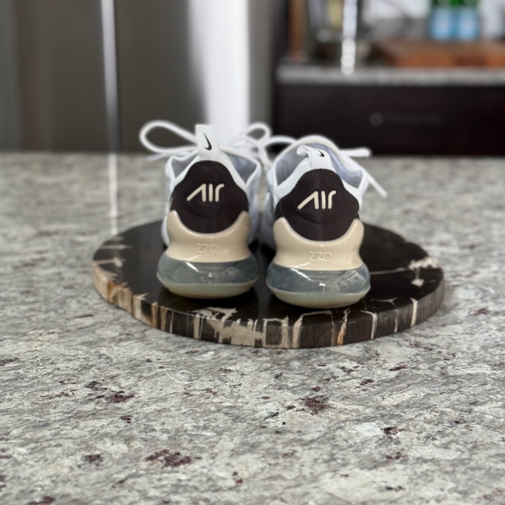 Nike Air Max 270 Sneakers